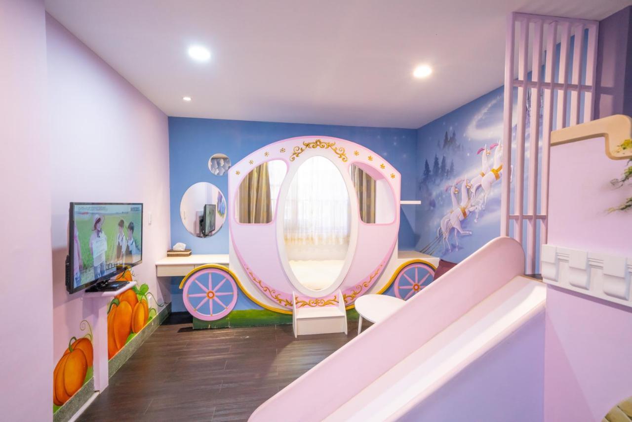 Fairytale House Panzió Tajnan Kültér fotó